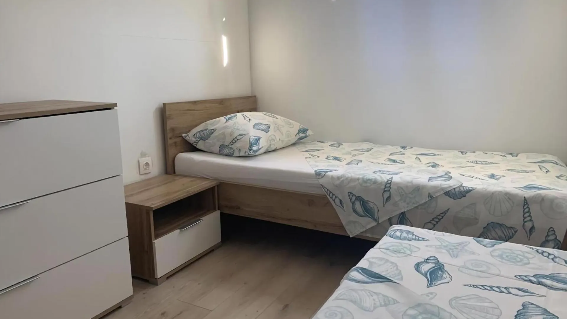 Schoenes Apartment In Banjole Mit Terrasse 0*,  Croatia