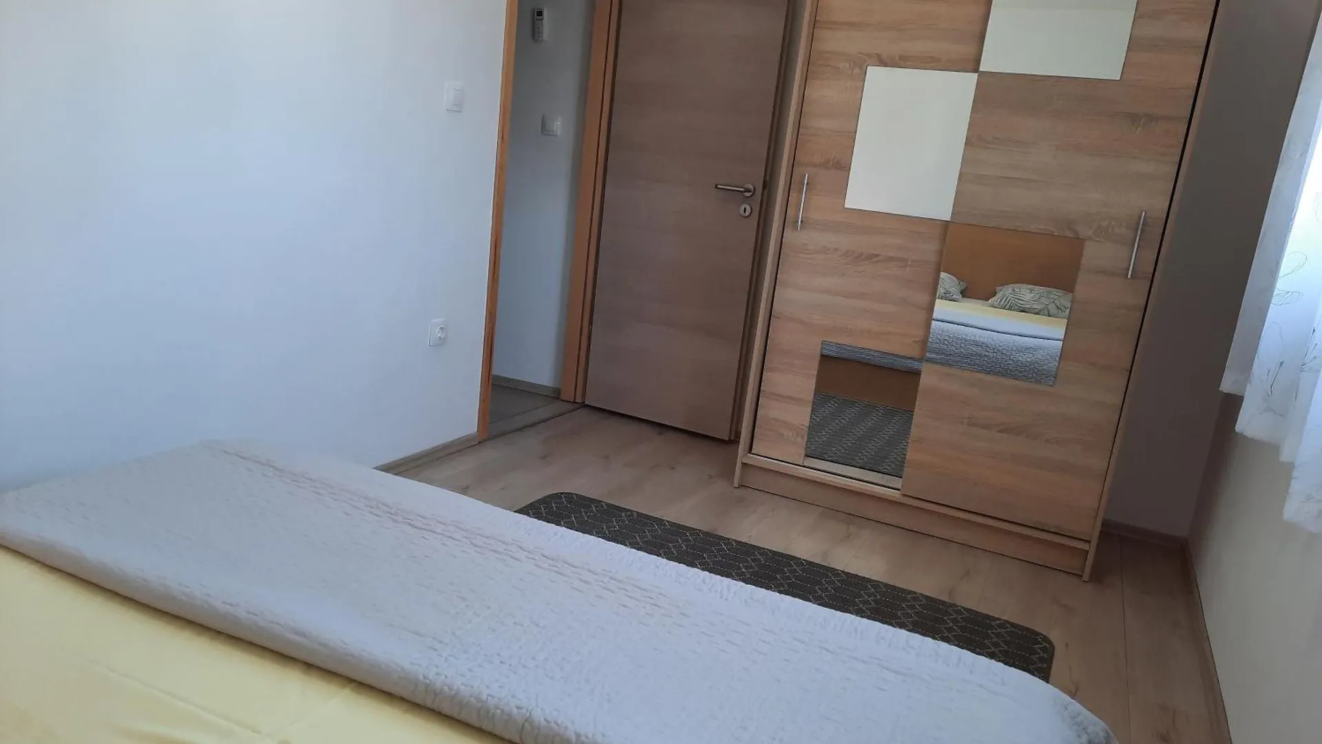 Schoenes Apartment In Banjole Mit Terrasse