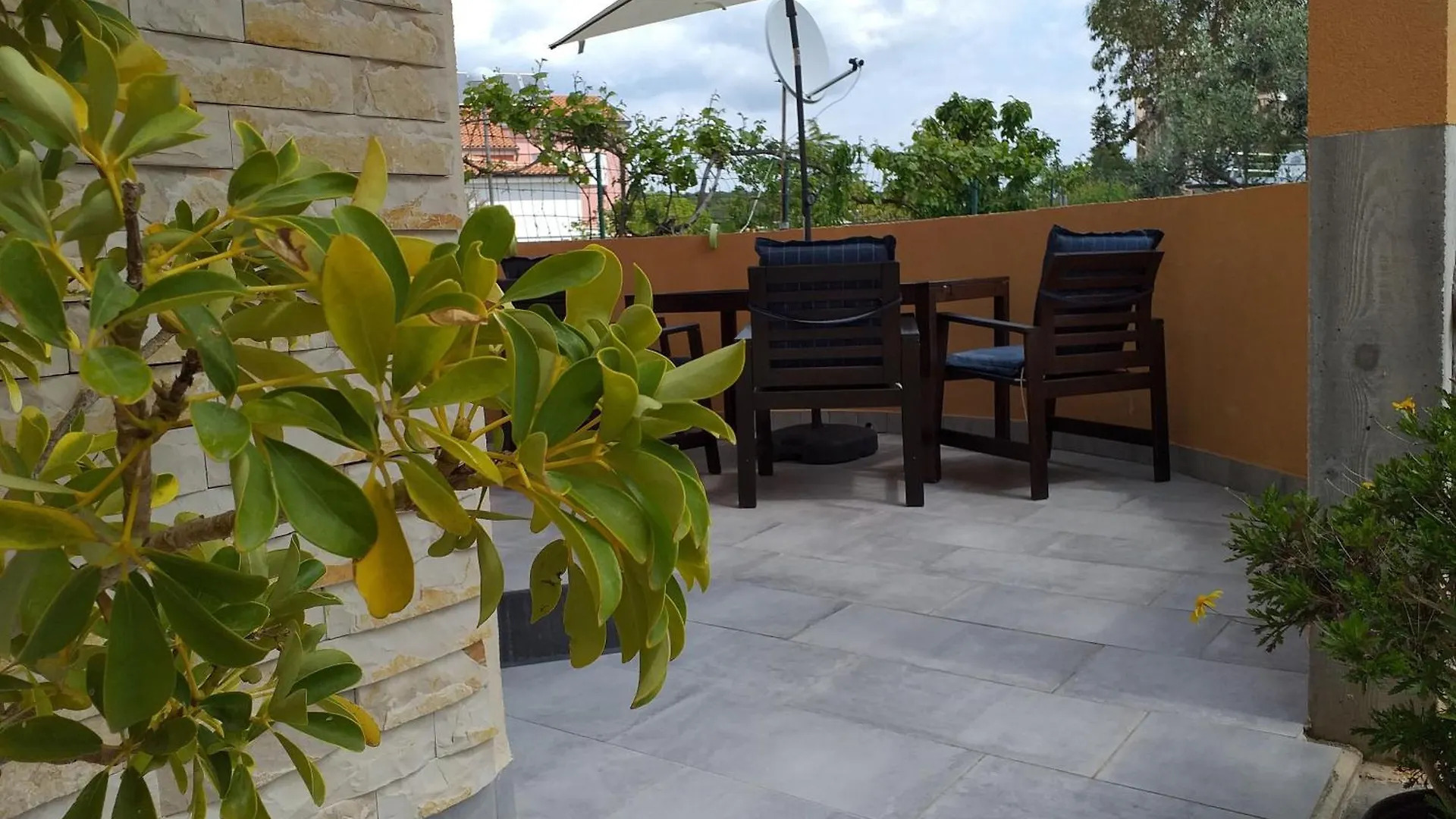 Schoenes Apartment In Banjole Mit Terrasse Croatia